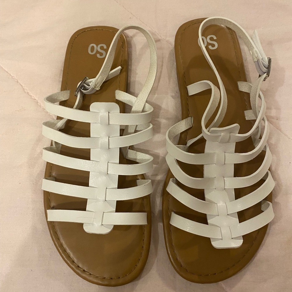 SO Strappy Flat Sandals size 10 (EF)